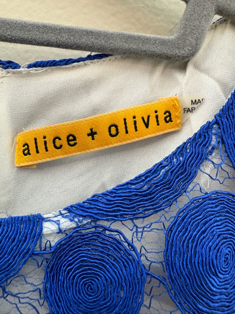 Alice + Olivia Cobalt Blue Sleeveless Circle Lace Sheath Dress Silk Lined - Picture 12 of 14